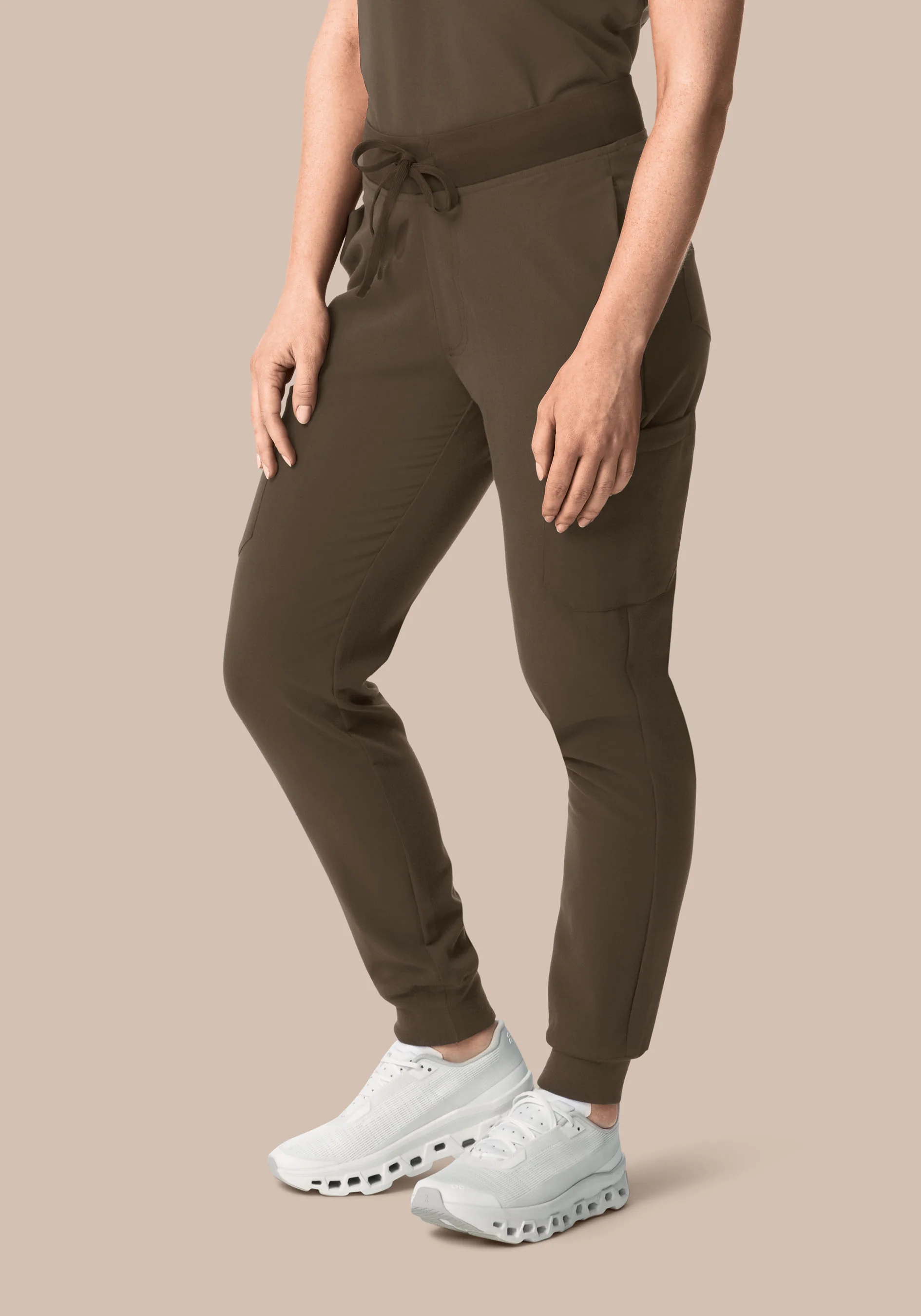 9 Pocket Joggers Truffle